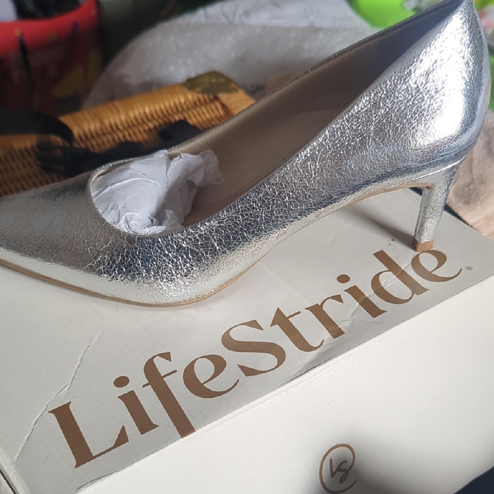 LifeStride Silver Metallic Pointed Toe Kitten Heel Pump